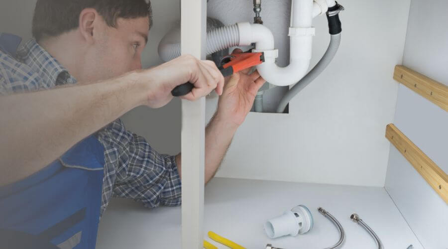 Professional sink repair in Craigville, IN